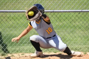 Softball Gloves For Small Hands