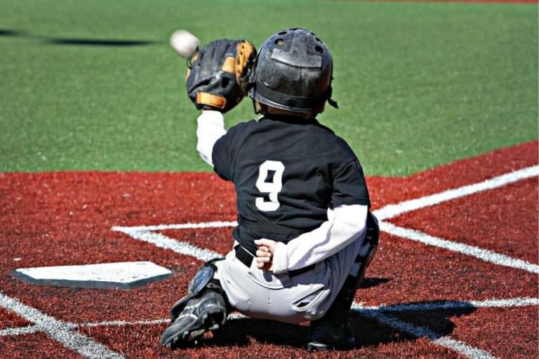 Best Youth Catchers Mitt In 2023 [TeeBall To Senior League It’s All Here]