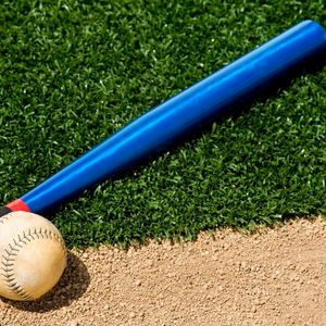 How Long Does an Aluminum Softball Bat Last