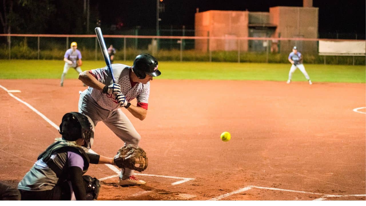 7 Best Fastpitch Softball Bat For Power Hitters In 2023 Hit Them Homers