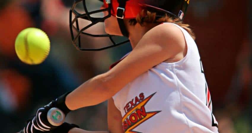 How to Teach a Kid to Swing a Softball Bat