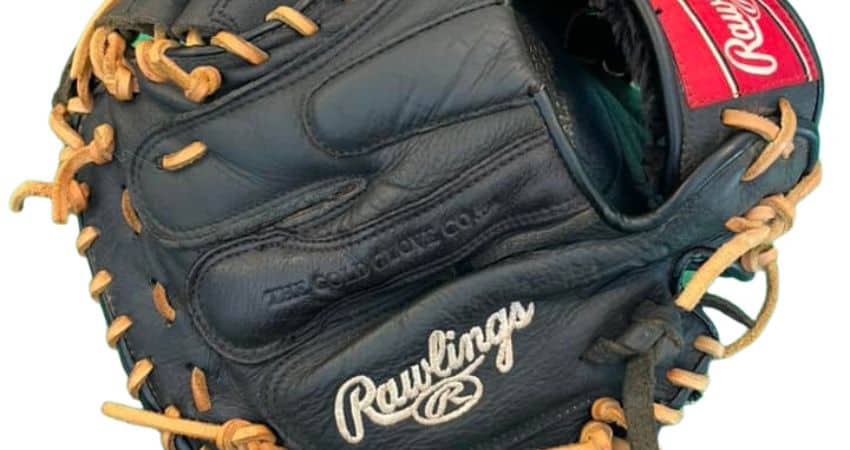 Cleaning the Leather Baseball Glove