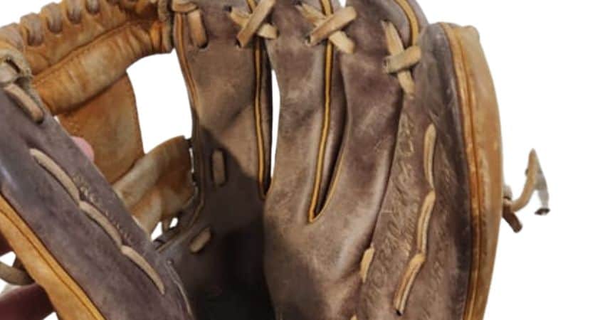 What Can I Use to Clean a Baseball Glove What Can I Use to Clean a Baseball Glove
