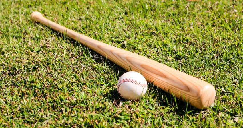 How Long Do Wooden Baseball Bats Last