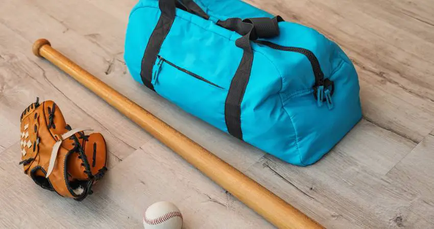 Is Baseball Bat Allowed in Hand Luggage